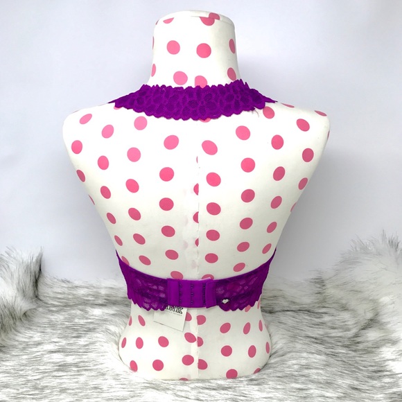 🔥SALE🔥VS PINK Unlined Lace Halter Bralette - Picture 5 of 8